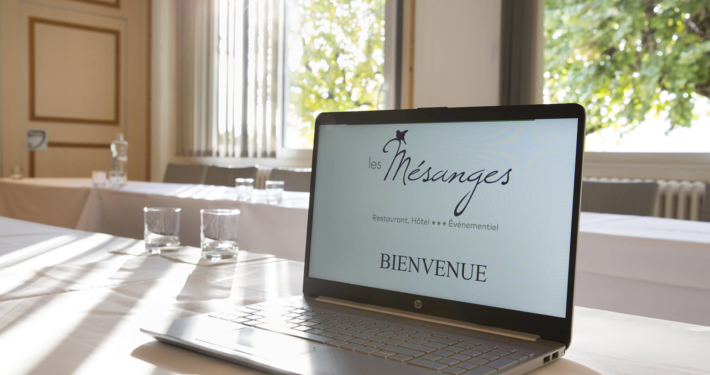 L'Hôtel Restaurant des Mésanges vous propose des offresBusiness et d'organiser vos événements professionnels